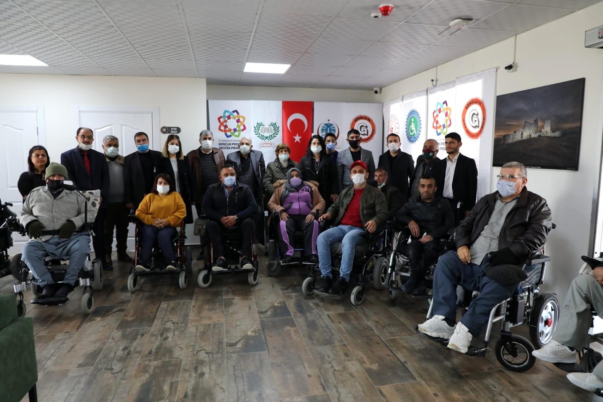 Yenişehir Belediyesinden \'Sporla Engelleri Aşıyorum Projesi\' tanıtımı yapıldı