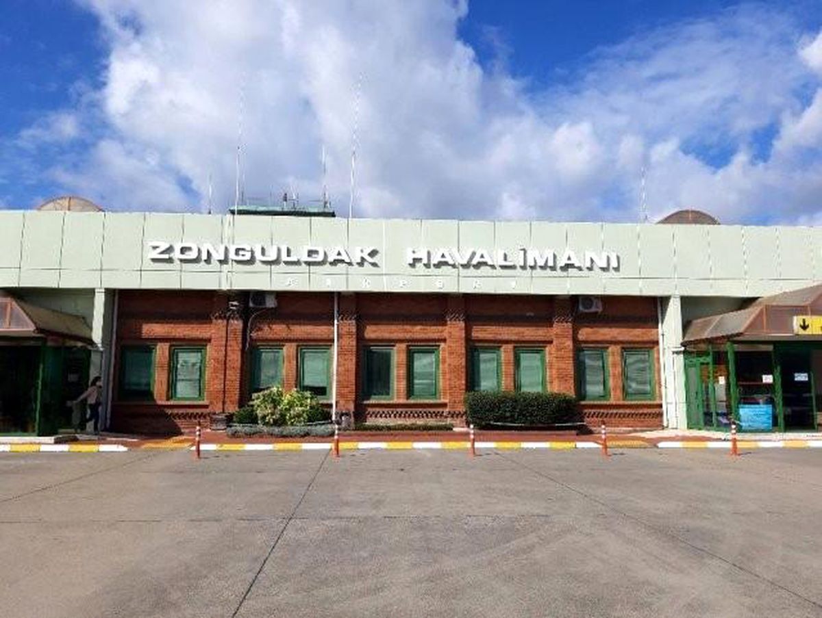 Zonguldak uçuşları ertelendi