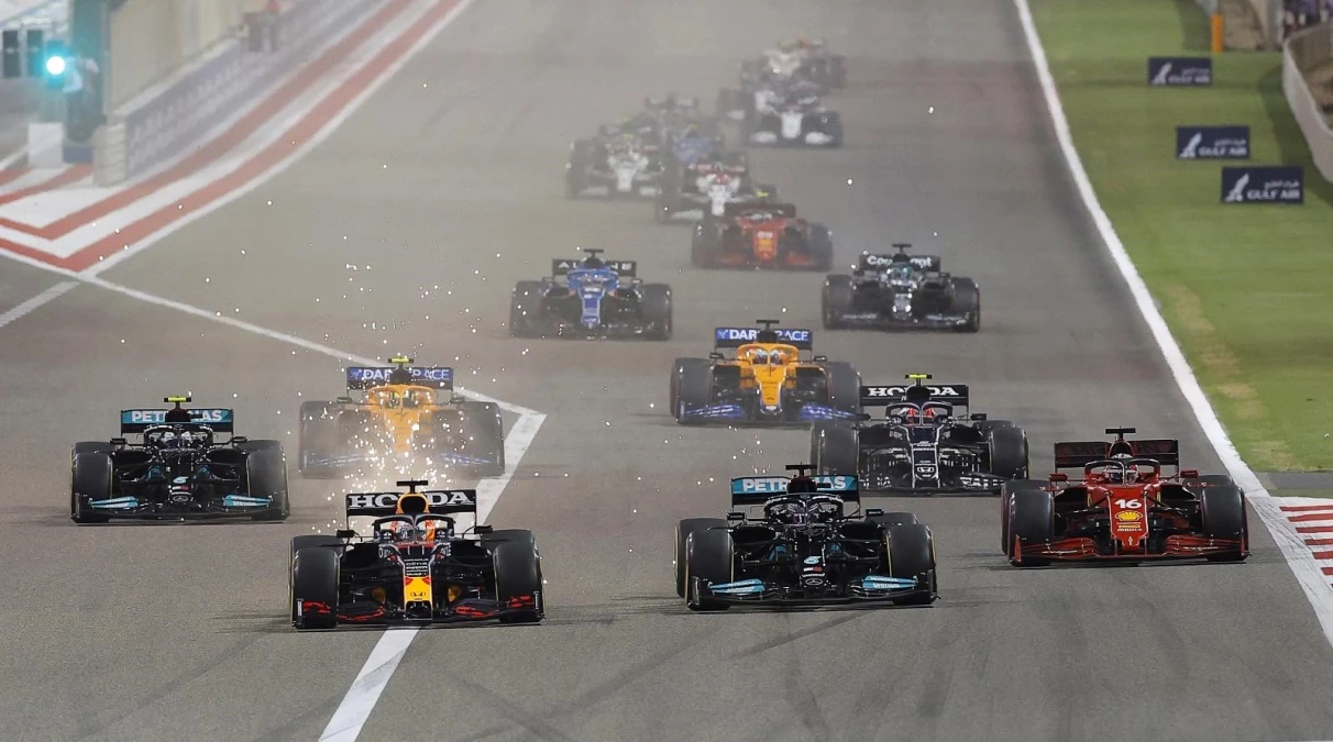 Formula 1\'de sezonun ilk yarışında zafer Hamilton\'ın