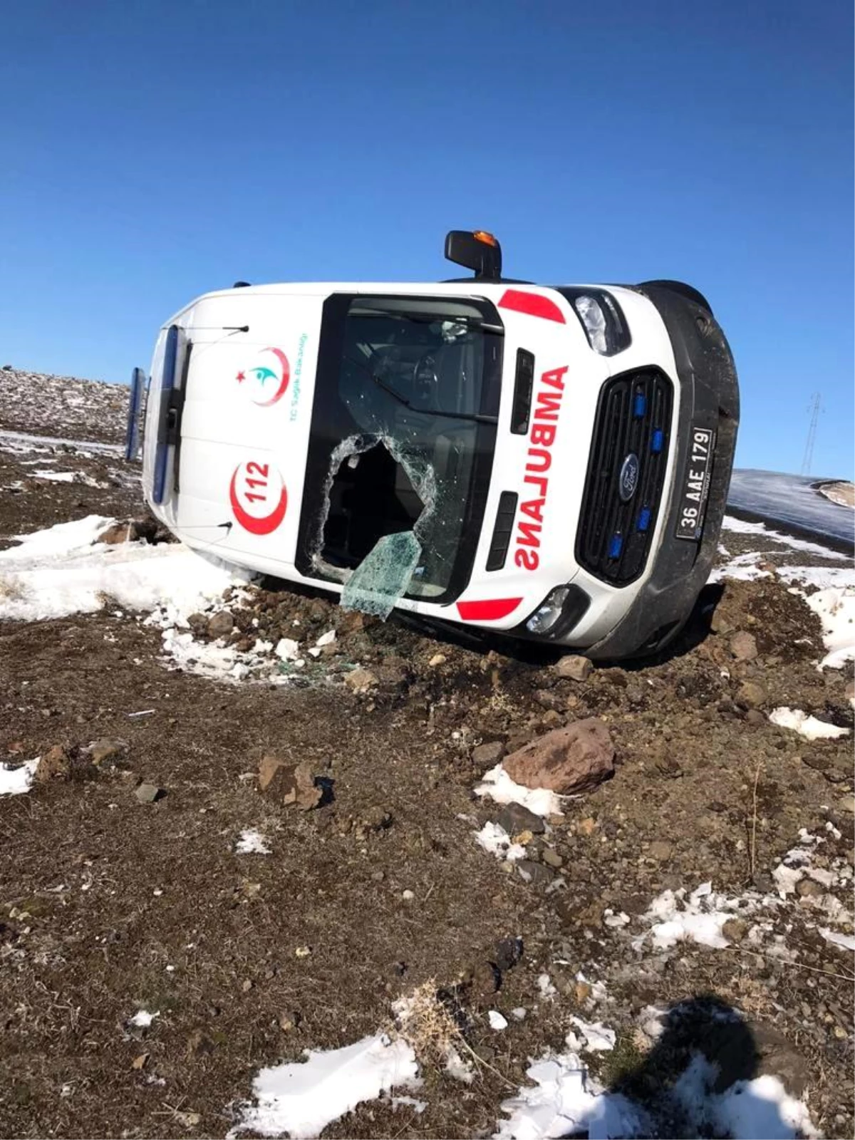Son dakika haberleri: Kars\'ta ambulans takla attı: 3 yaralı