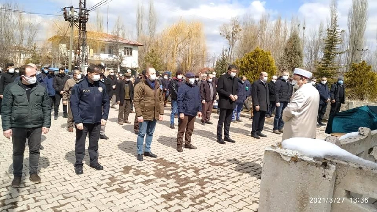 Son dakika haberleri! Şehit babasının cenaze merasimine katıldılar