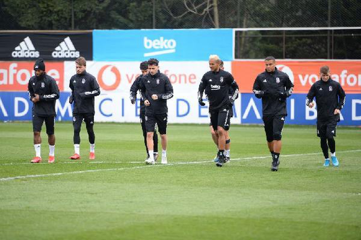 Beşiktaş\'ta Kasımpaşa hazırlıkları sürüyor