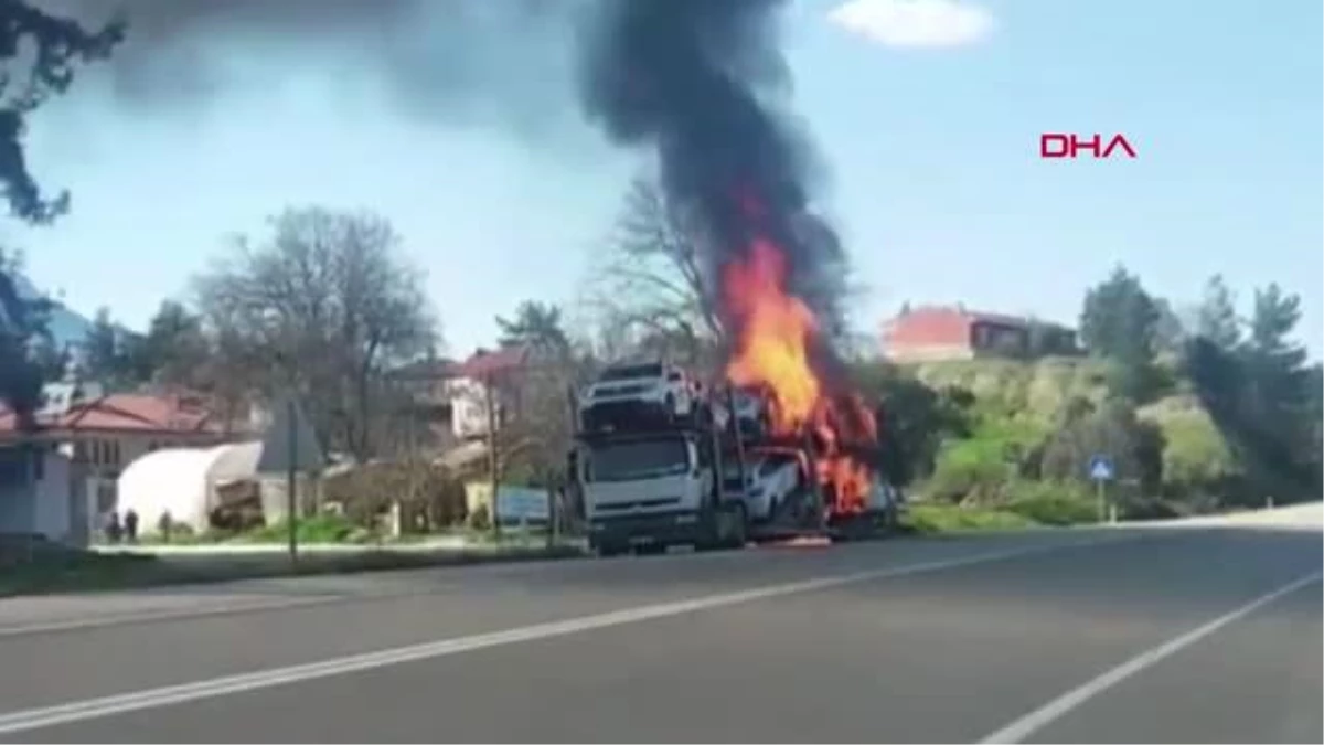 BURDUR TIR\'da çıkan yangında dorsede bulunan sıfır kilometre 6 araç yandı