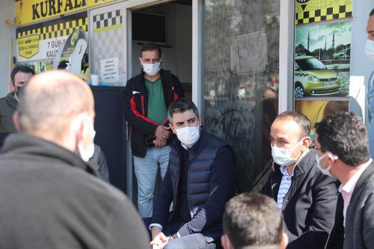 Kartal Belediye Başkanı Yüksel, taksici esnafıyla bir araya geldi