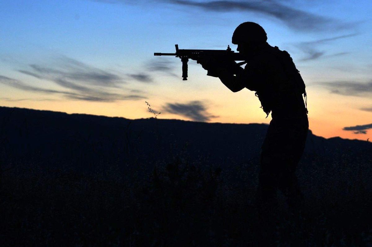 Son dakika! MSB: "2 PKK/YPG\'li terörist etkisiz hale getirildi"