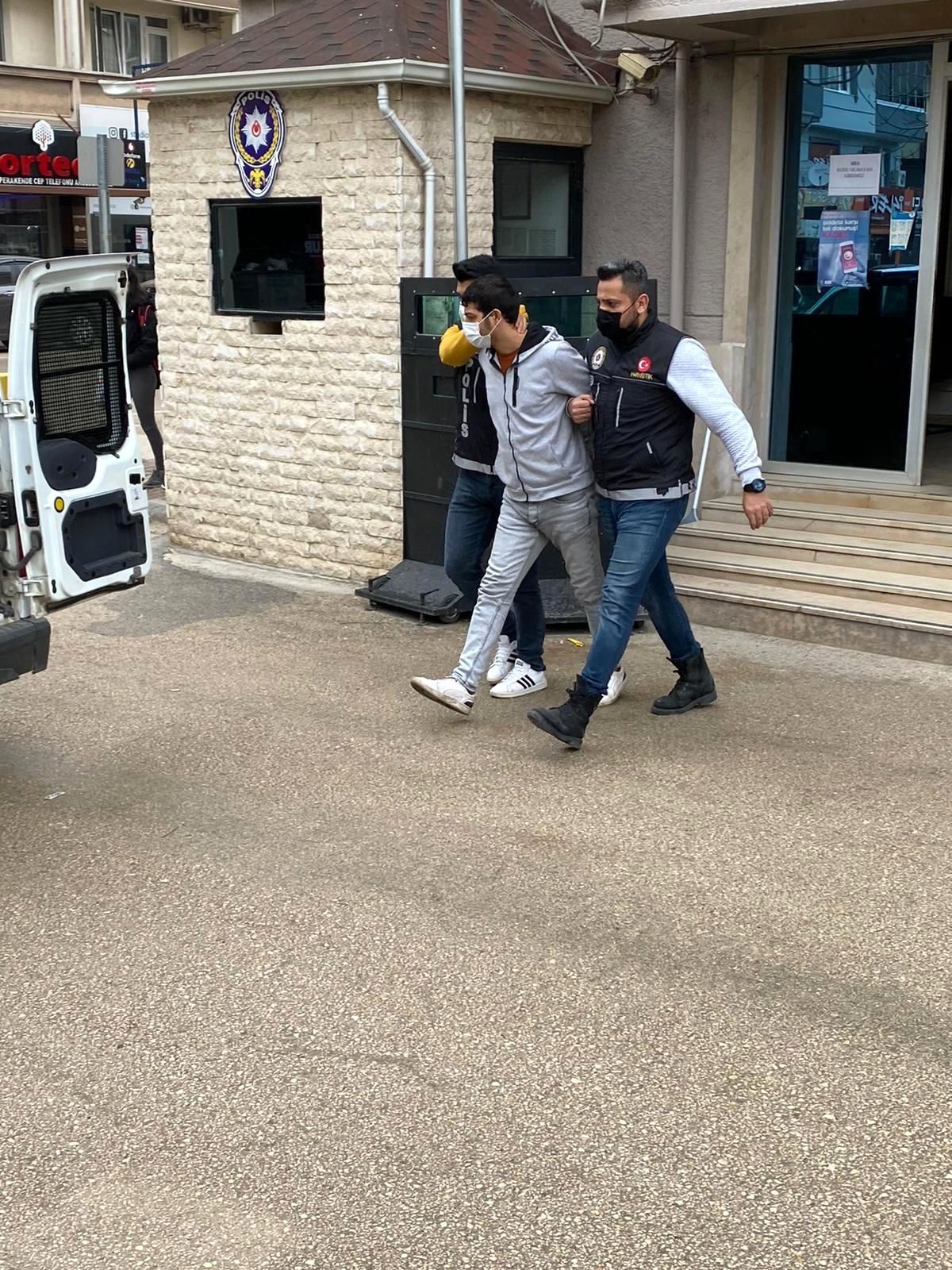 Mustafakemalpaşa\'da uyuşturucu operasyonu