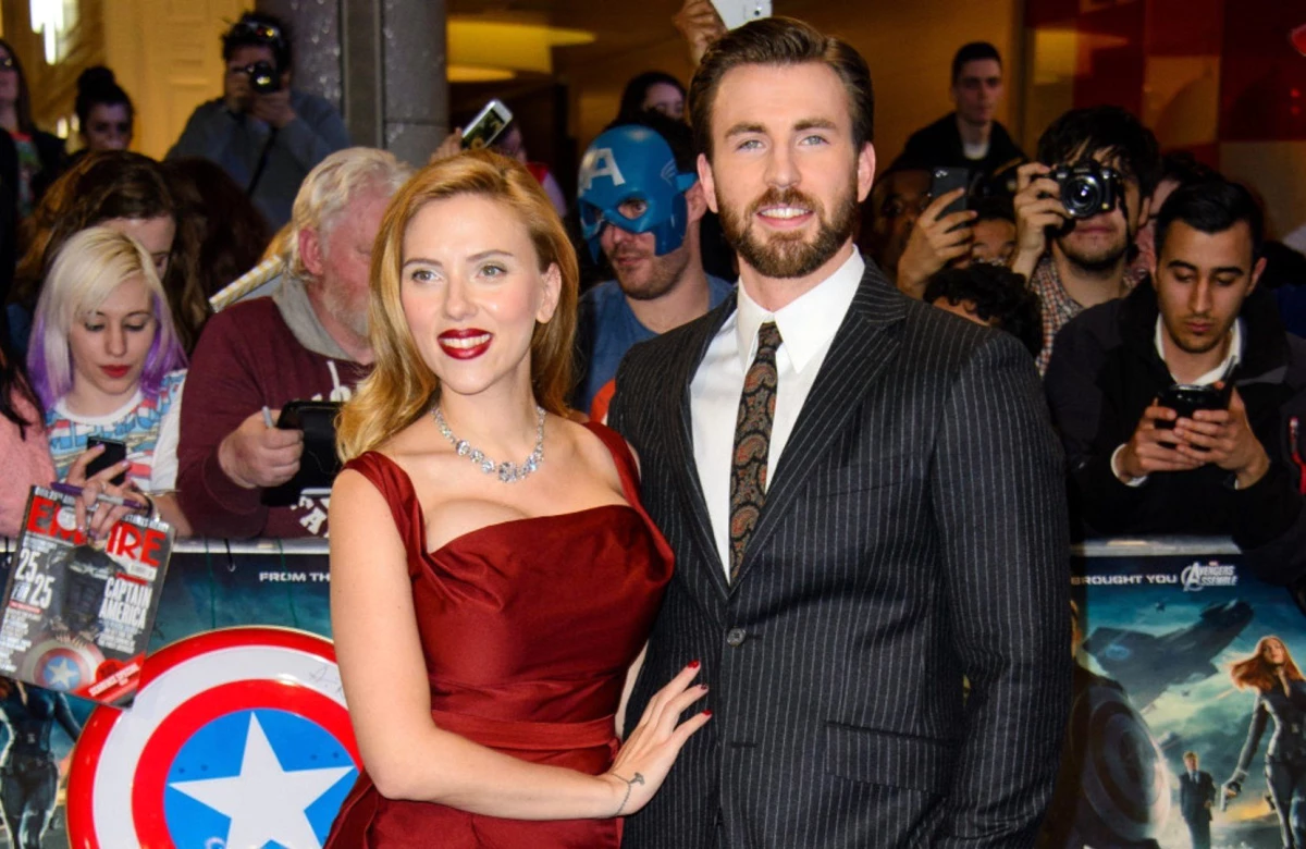 Scarlett Johansson, Marvel\'a şüpheyle yaklaşmış!