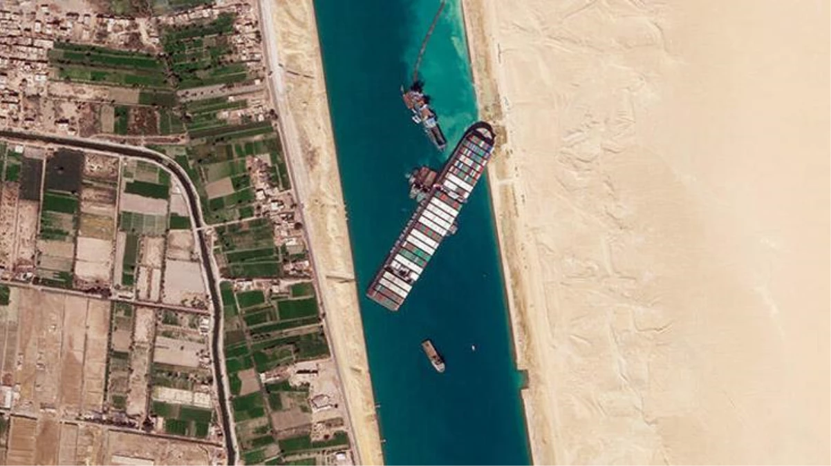 Son dakika: Süveyş Kanalı\'ndaki kriz sona erdi! Dev gemi yüzdürüldü, kanal trafiğe tekrar açıldı