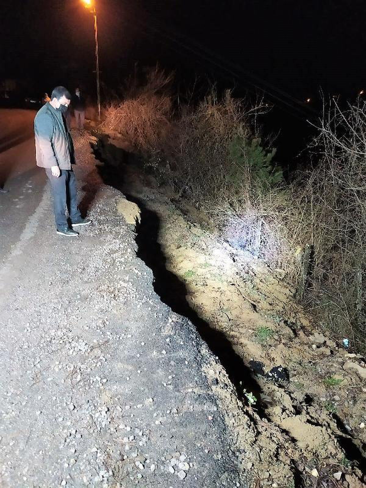 Bartın\'da heyelan nedeniyle iki ev boşaltıldı