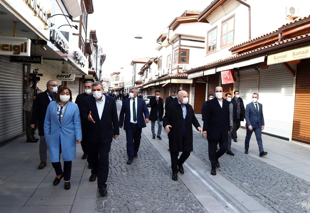 Başkanlar Konya\'nın tarihi dokusuna ve şehirciliğine hayran kaldı