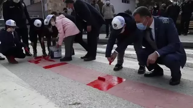 Çubuk'ta Yaya Önceliği Kırmızı Çizgimizdir uygulaması yapıldı