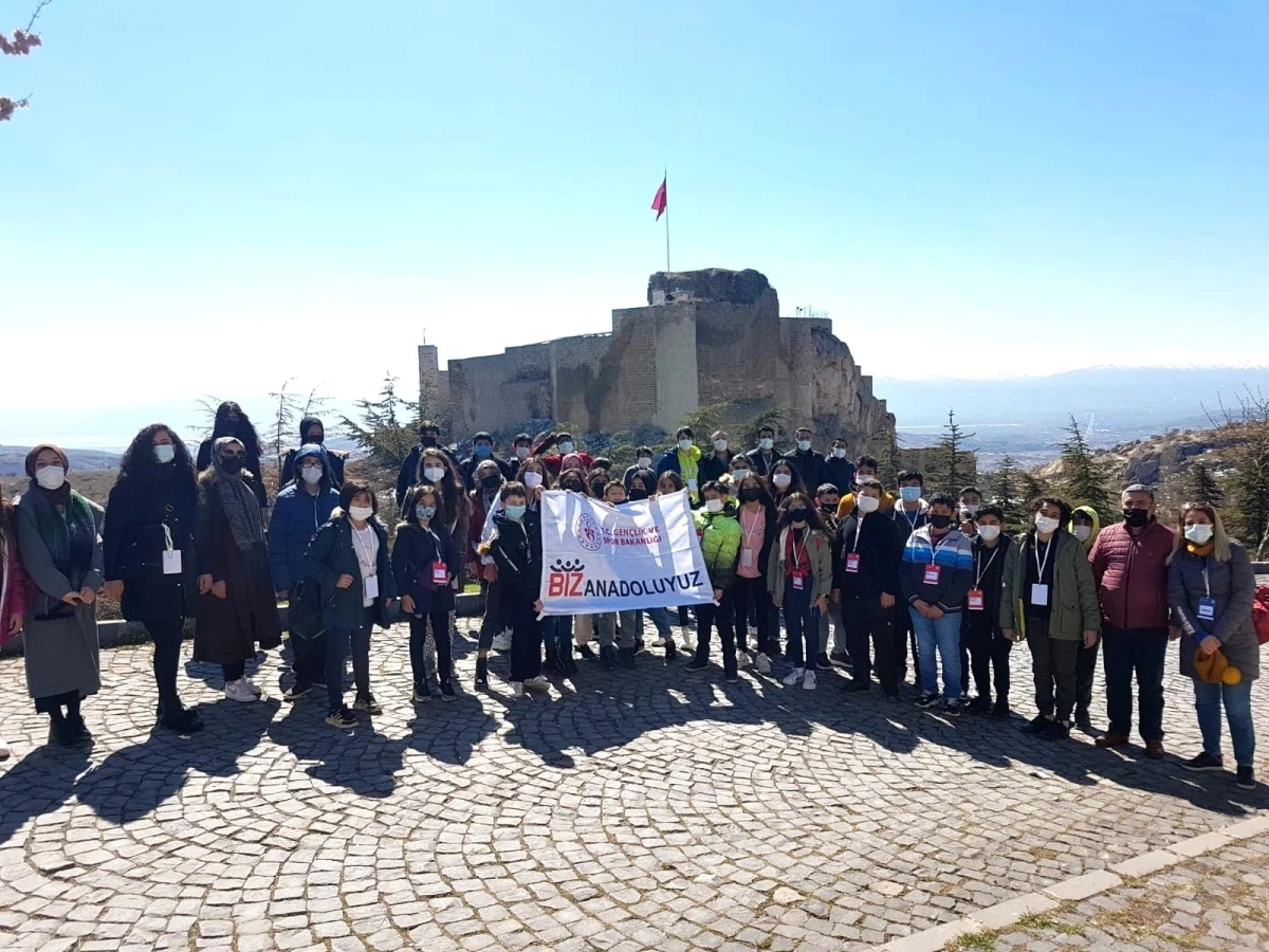 Erzincanlı gençler, Elazığ\'ı gezdi