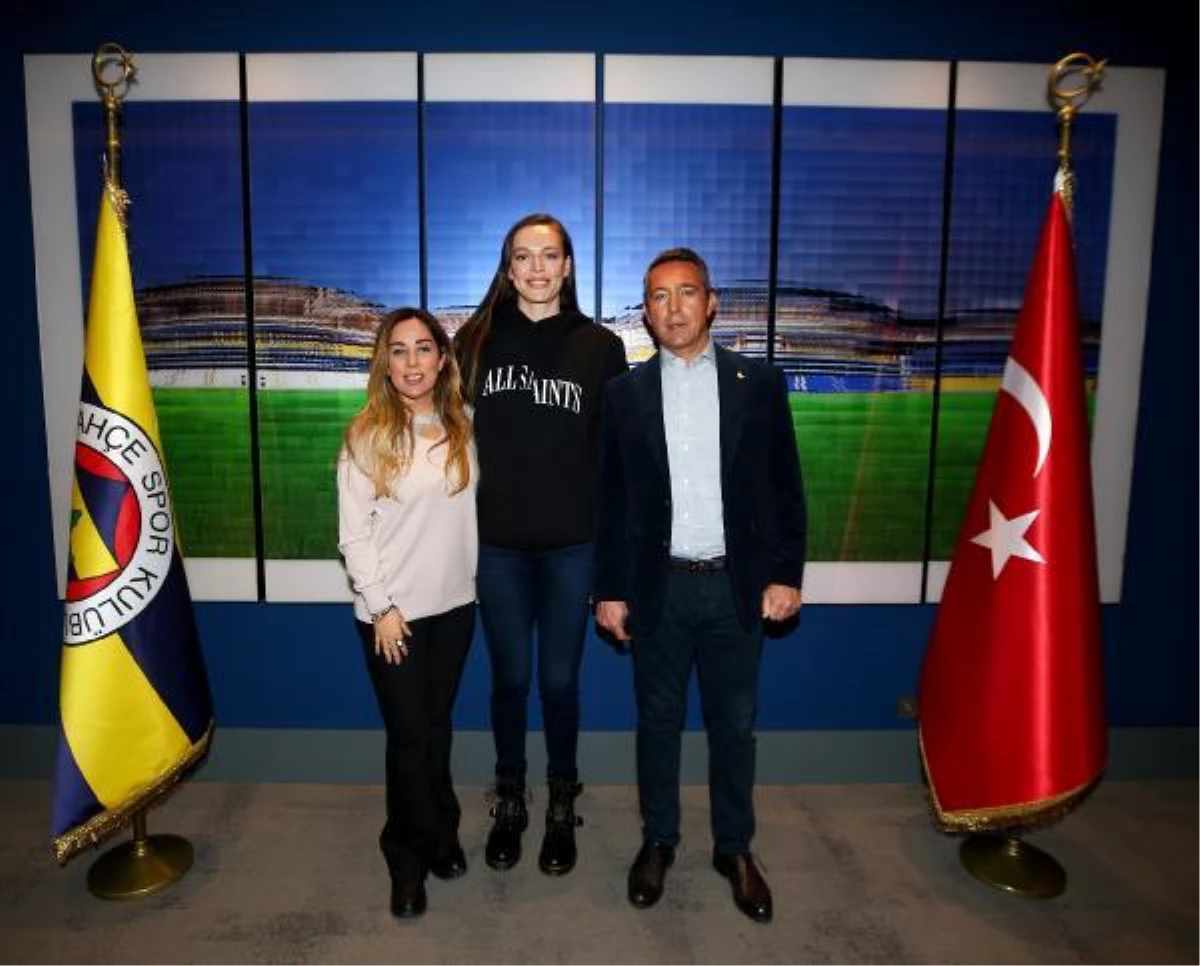 Fenerbahçe Opet, Eda Erdem Dündar ile sözleşme yeniledi