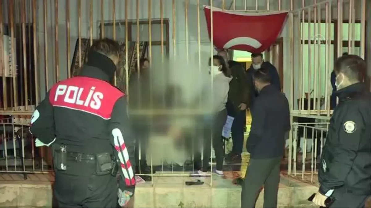 İki komşu birbirini bıçakladı