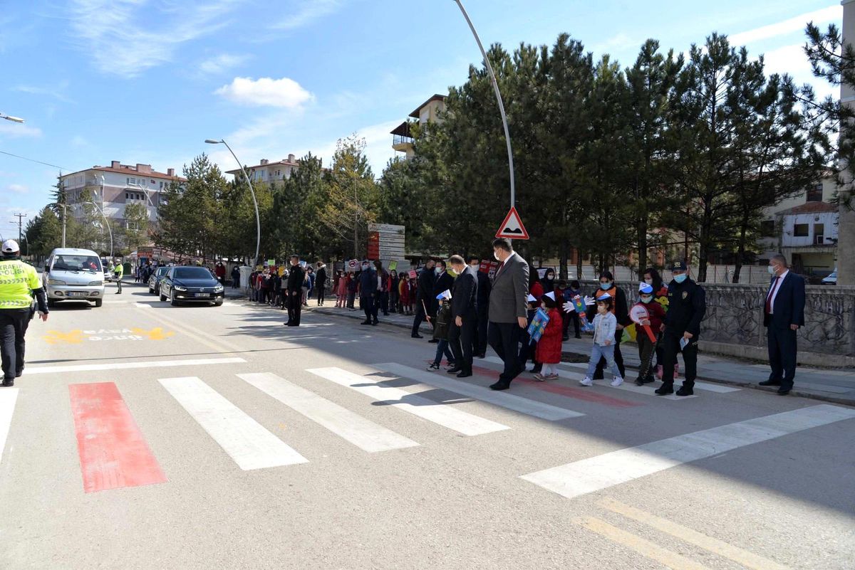 Son dakika haberleri: Kahramankazan\'da "Yayalar Kırmızı Çizgimiz" projesi