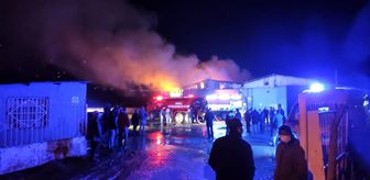 Karton fabrikası yangınına ekipler böyle müdahale etti