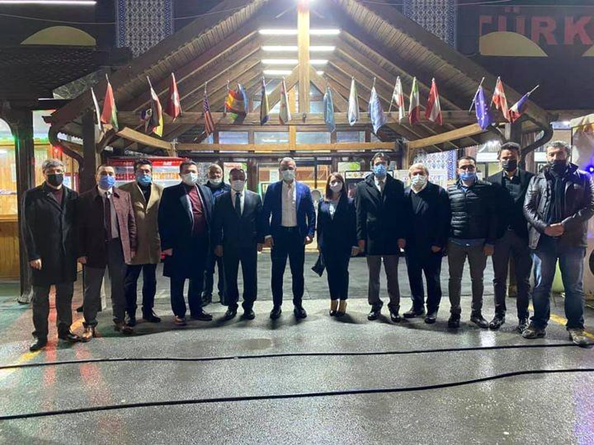 Kocaeli Büyükşehir Belediye Başkanı Büyükakın, Bilecik\'te başkanlarla buluştu