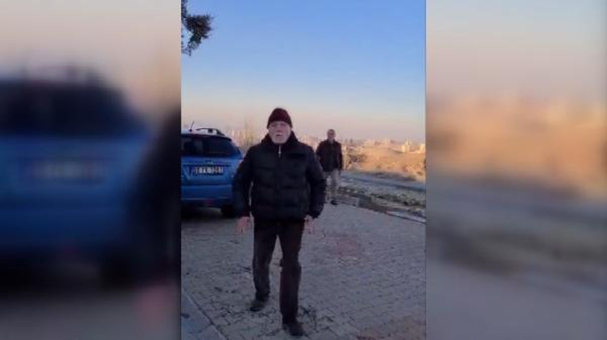 Köpeğe tekme attığı için uyaran hayvansever çifti darbetti