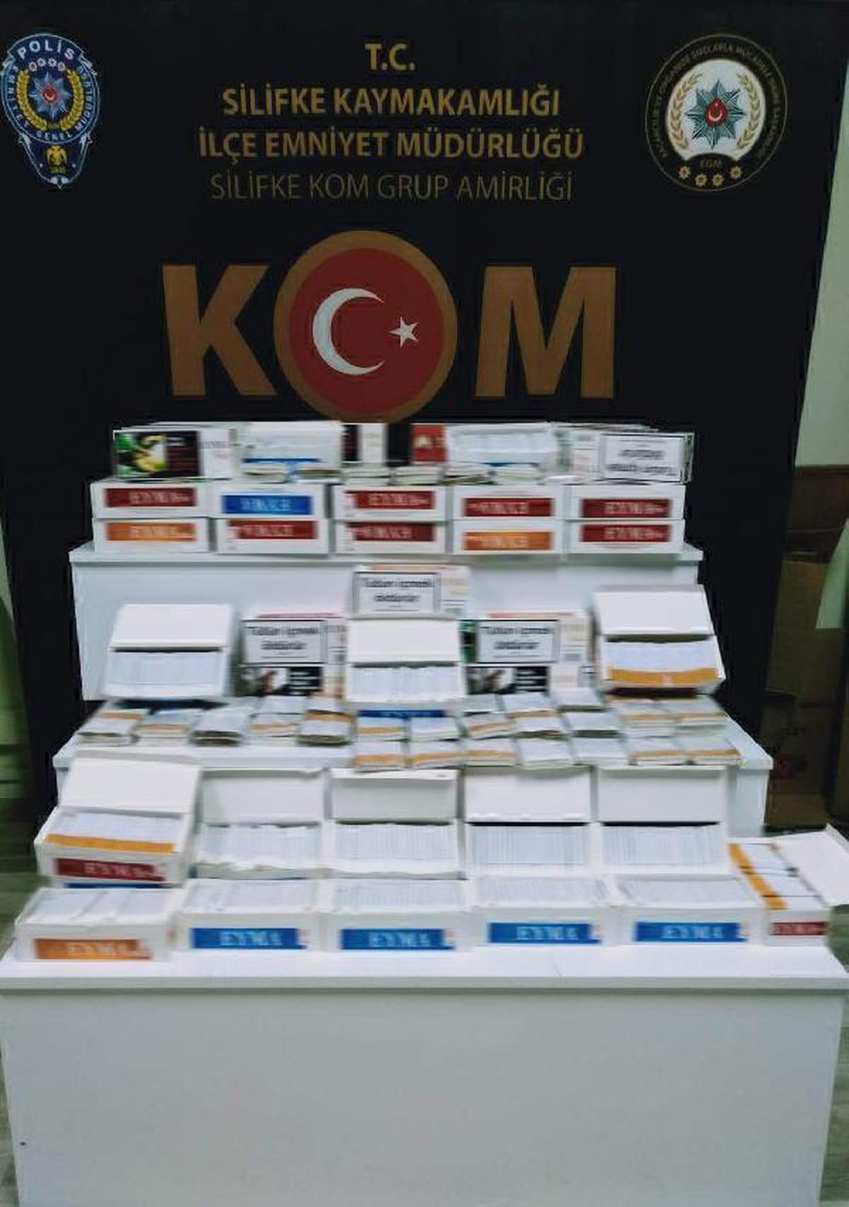 Mersin\'de kaçakçılık operasyonu: 3 gözaltı