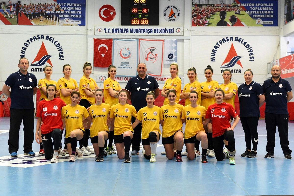 Hentbol Kadınlar Türkiye Kupası\'nda Antalya derbisi heyecanı