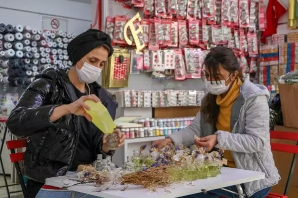 Son dakika... ANTALYA Nikah şekerinin yerini kolonya aldı