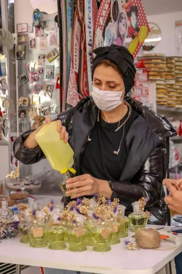 Son dakika... ANTALYA Nikah şekerinin yerini kolonya aldı