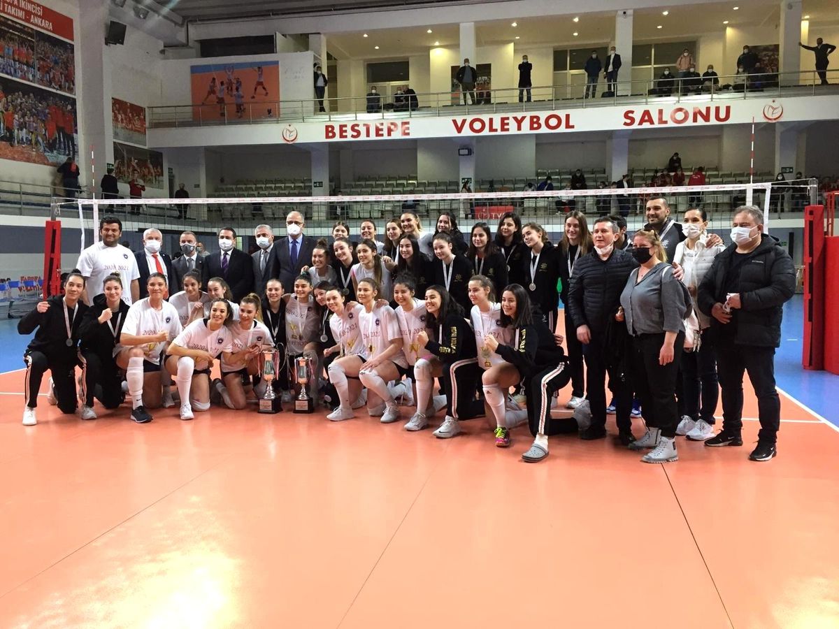 Rota Koleji Voleybol Takımı 1. Lig\'de