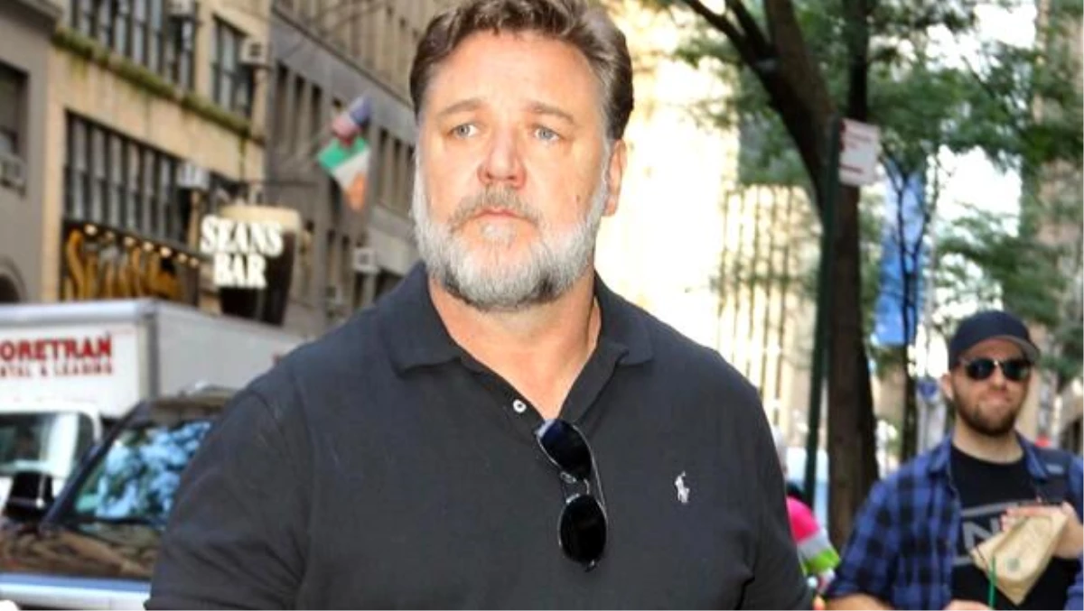 Russell Crowe\'un acı günü: Benim sevgili yaşlı adamım öldü