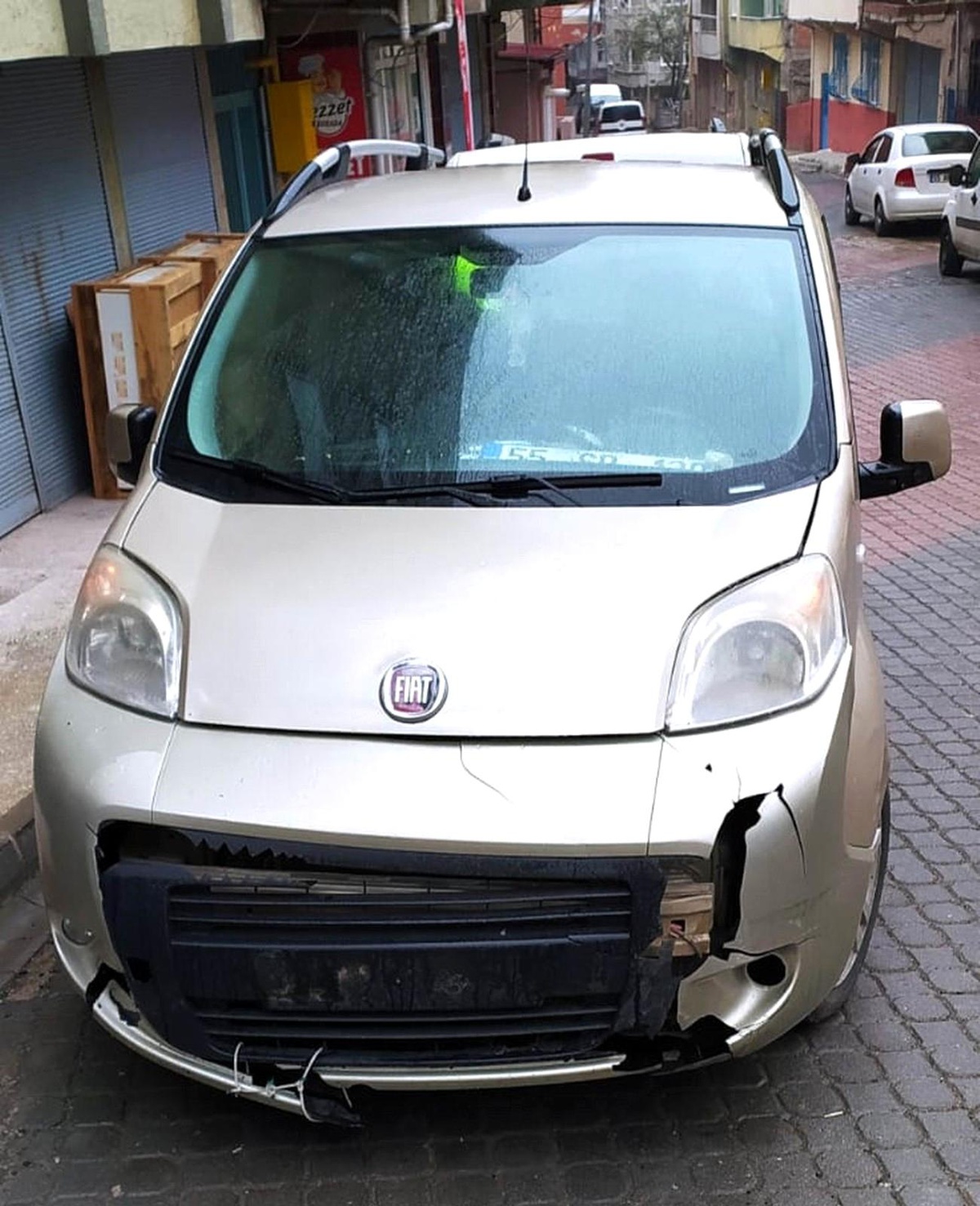 Samsun\'da hafif ticari araçla motosiklet çarpıştı: 2 yaralı