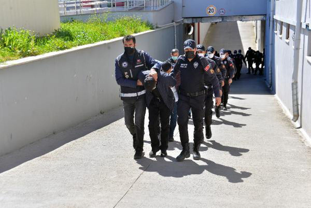 ADANA Silah ve uyuşturucu ticareti yapan suç örgütüne \'Hijyen-2\' operasyonu: 33 gözaltı