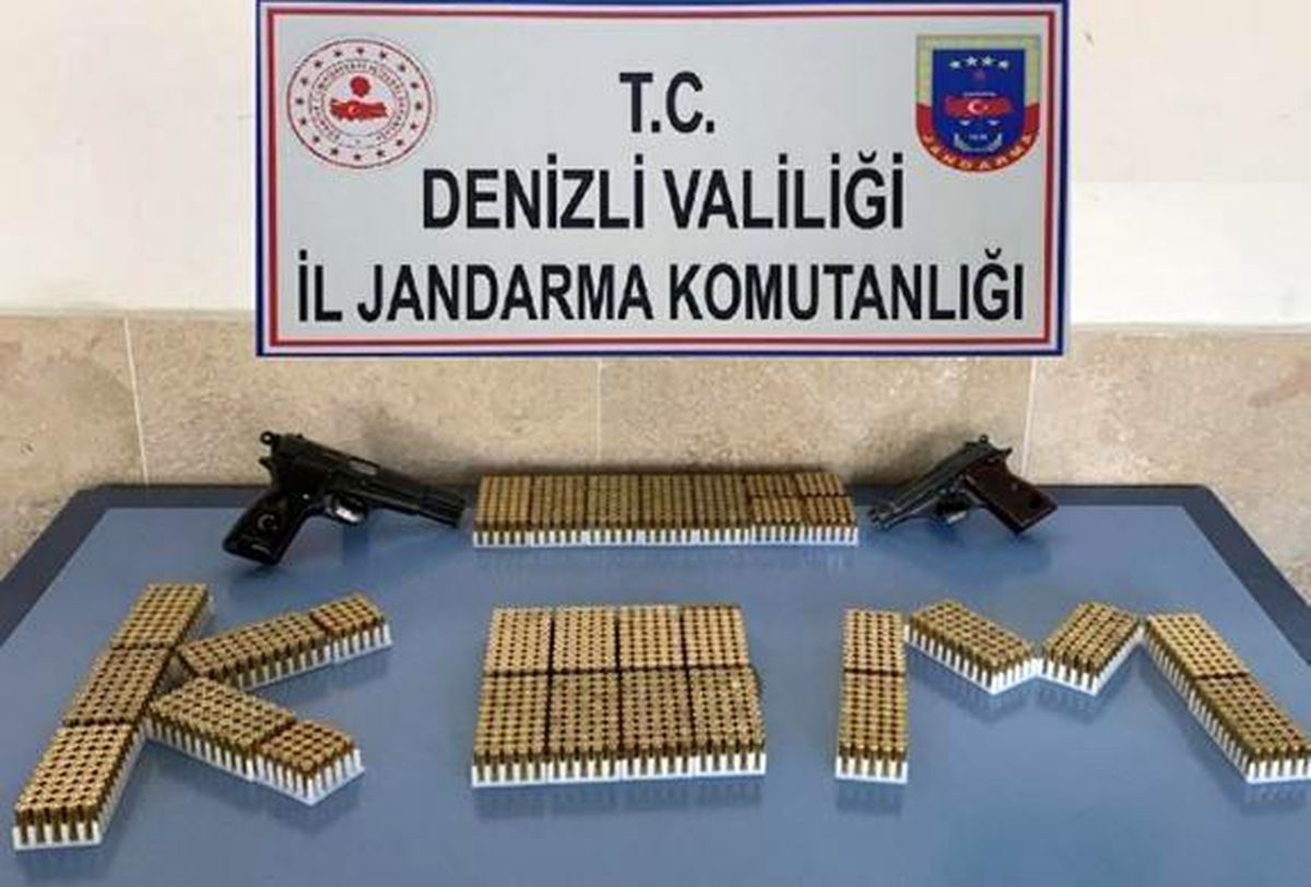 Şüphelenilen şahsın üzerinde mini cephane çıktı