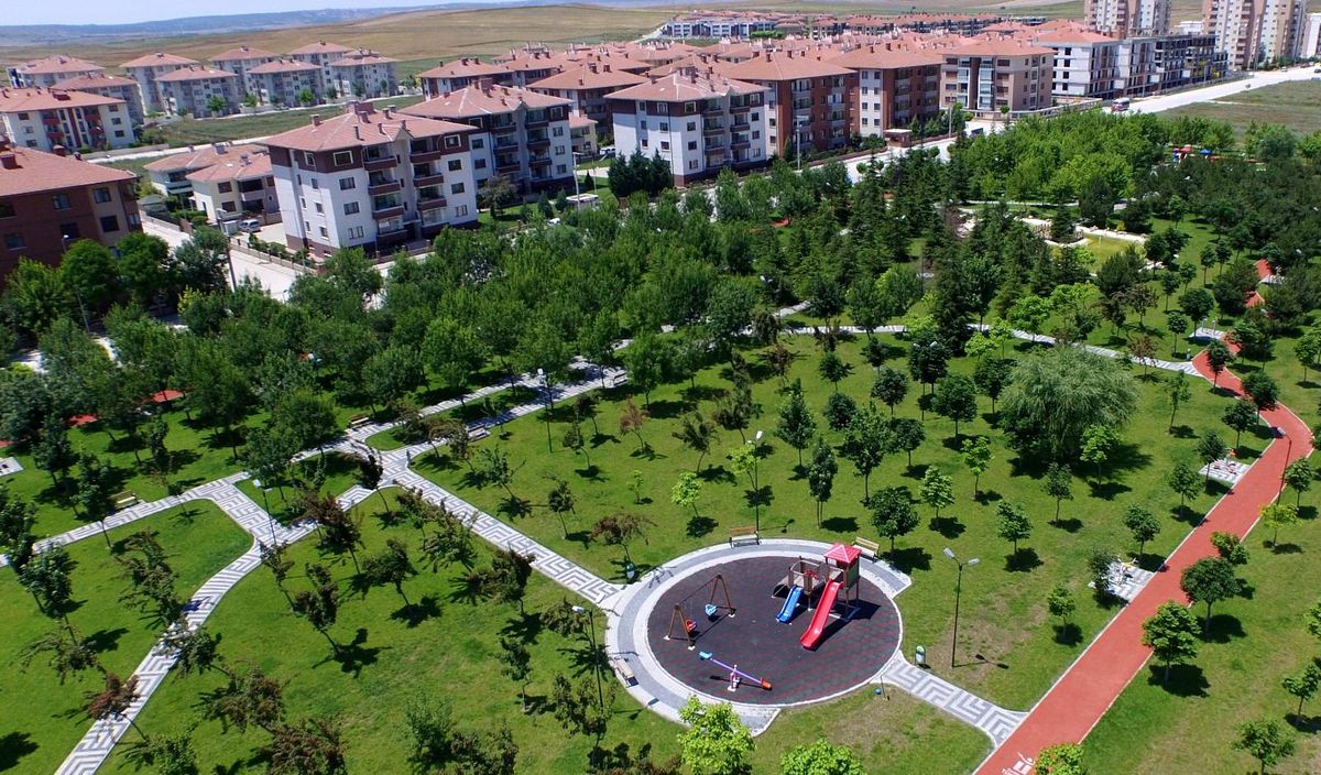 Tepebaşı\'ndaki park ve bahçelere araç desteği