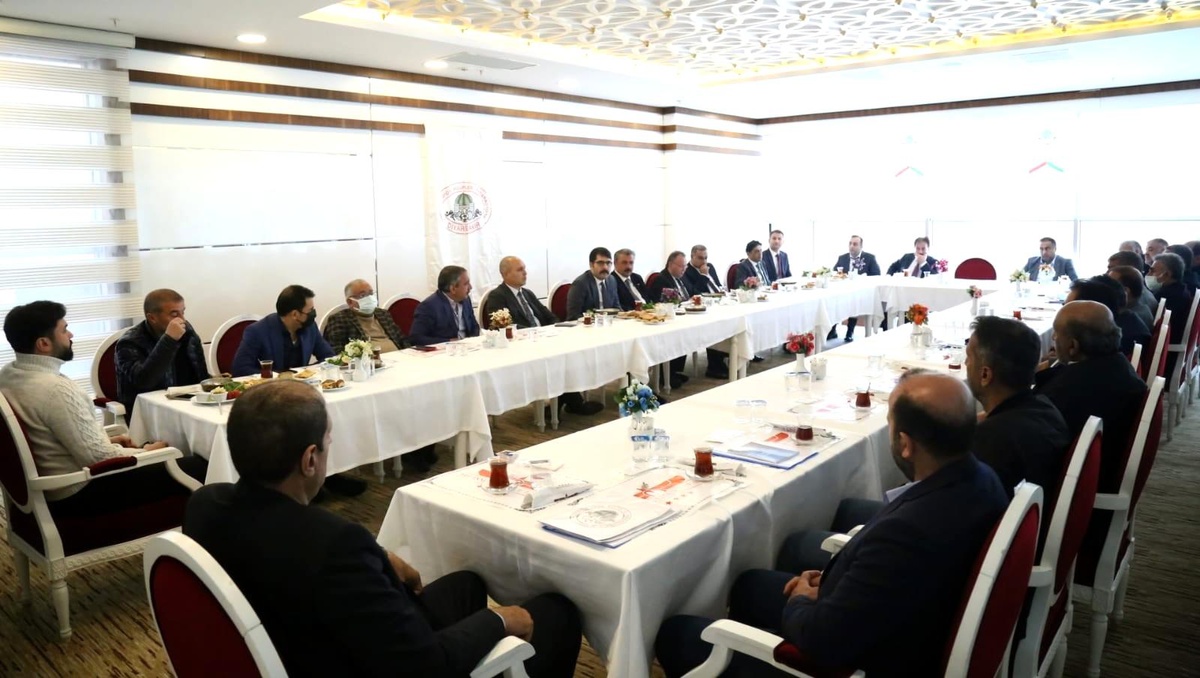 ASKF, Diyarbakır\'da spor bileşenleri ile buluştu