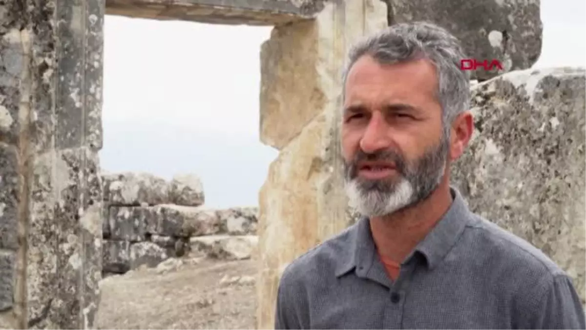 BURDUR Kibyra\'da bazilikal planlı kilisede 30 mezar bulundu