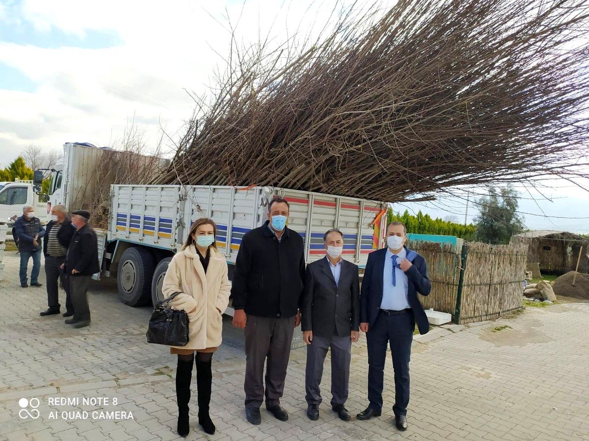 Burhaniye\'de kadın çiftçiler organik arıcılık yapacak