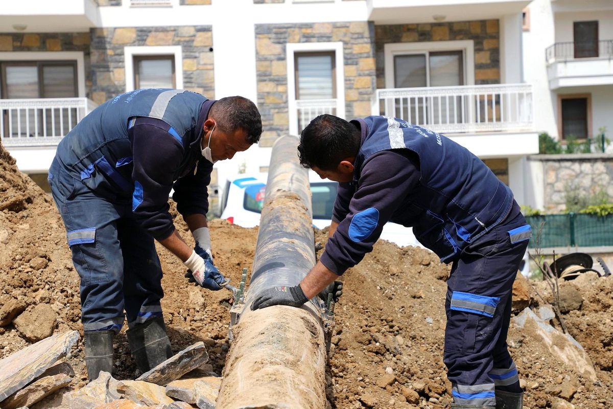 Datça Yeni Çeşme\'de İçme Suyu Hatları Yenilendi