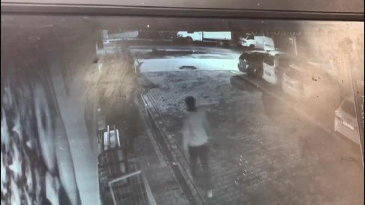 Son dakika haber! ESENYURT\'TAKİ KASA HIRSIZINI TAKSİ KAMERASI YAKALATTI