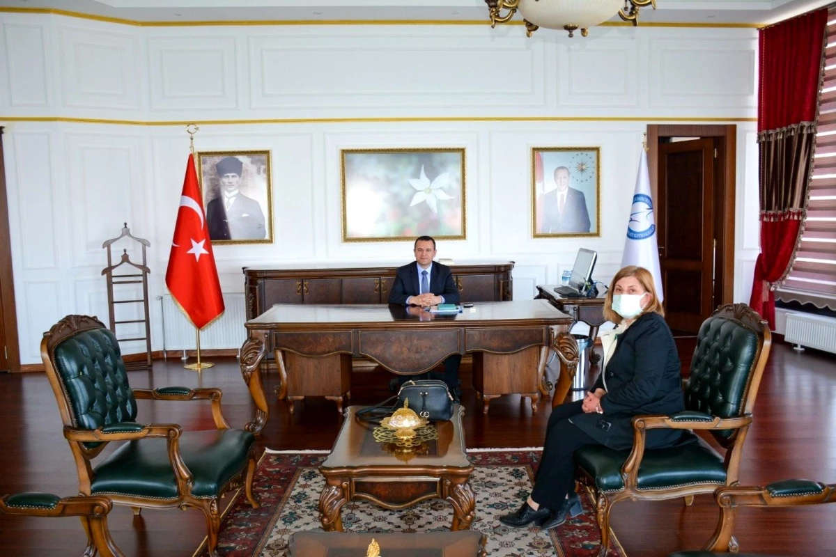 Kaymakam Türkman, İlçe Milli Eğitim Müdiresi Yörük\'ü kabul etti