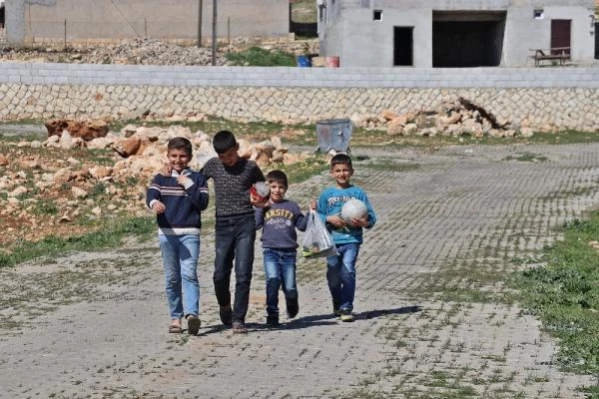 Mardin'e 10 yeni halı saha