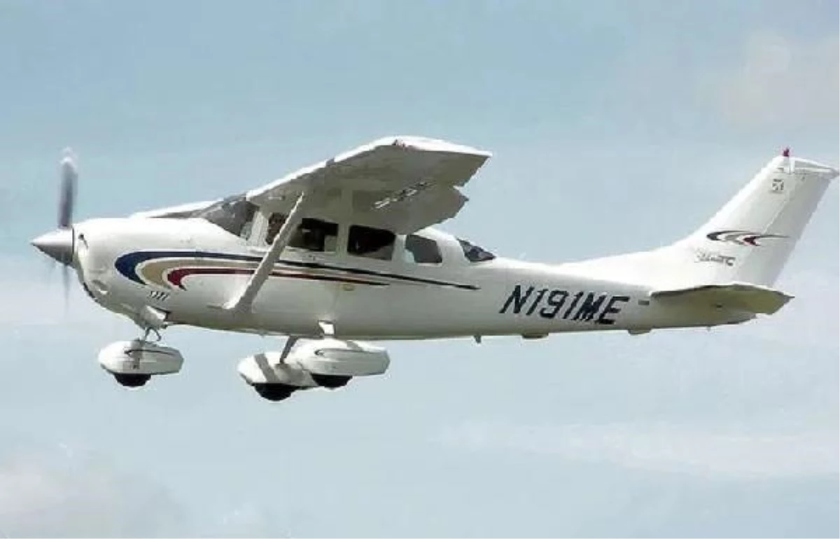 Meksika\'da Cessna 206 tipi uçak düştü 2 ölü; 2 yaralı