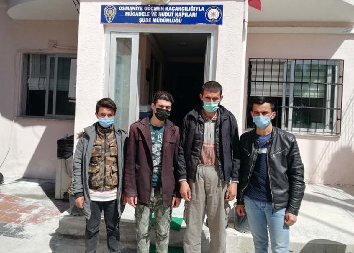 Osmaniye\'de Afganistan uyruklu 4 düzensiz göçmen yakalandı