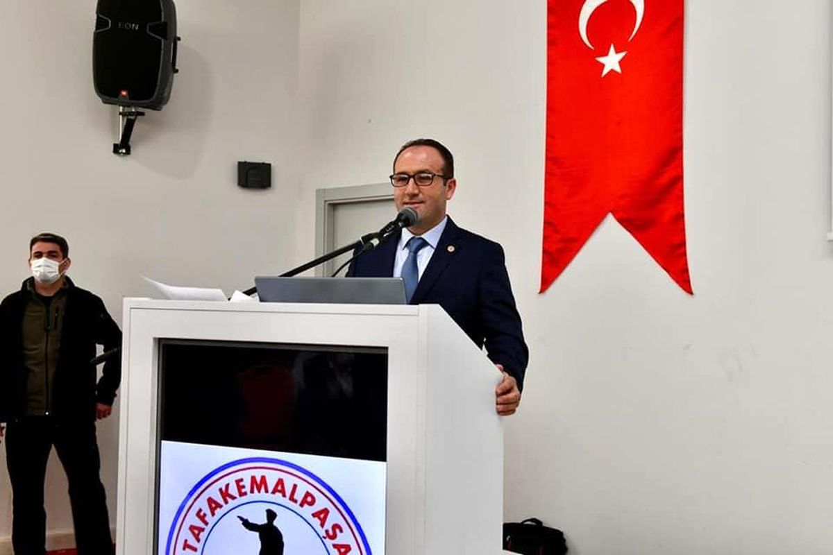 Paşader\'de bayrak değişimi