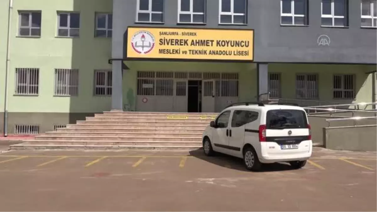 ŞANLIURFA - Siverekli lise öğrencileri okulun bodrum katında mantar üretimine başladı