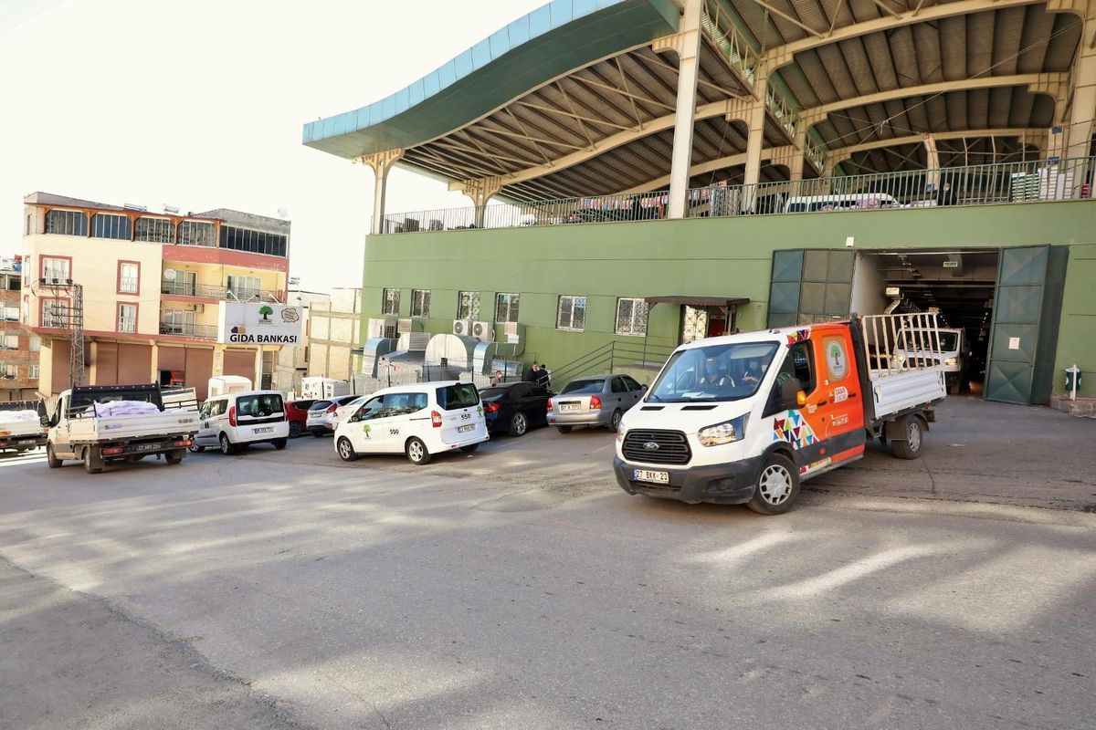 Gaziantep\'te ihtiyaç sahibi ailelere gıda yardımı