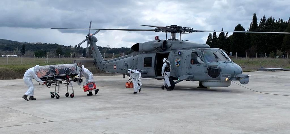 Son dakika haber... Solunum yetmezliği çeken Covid-19 hastanesi askeri helikopterle taşındı