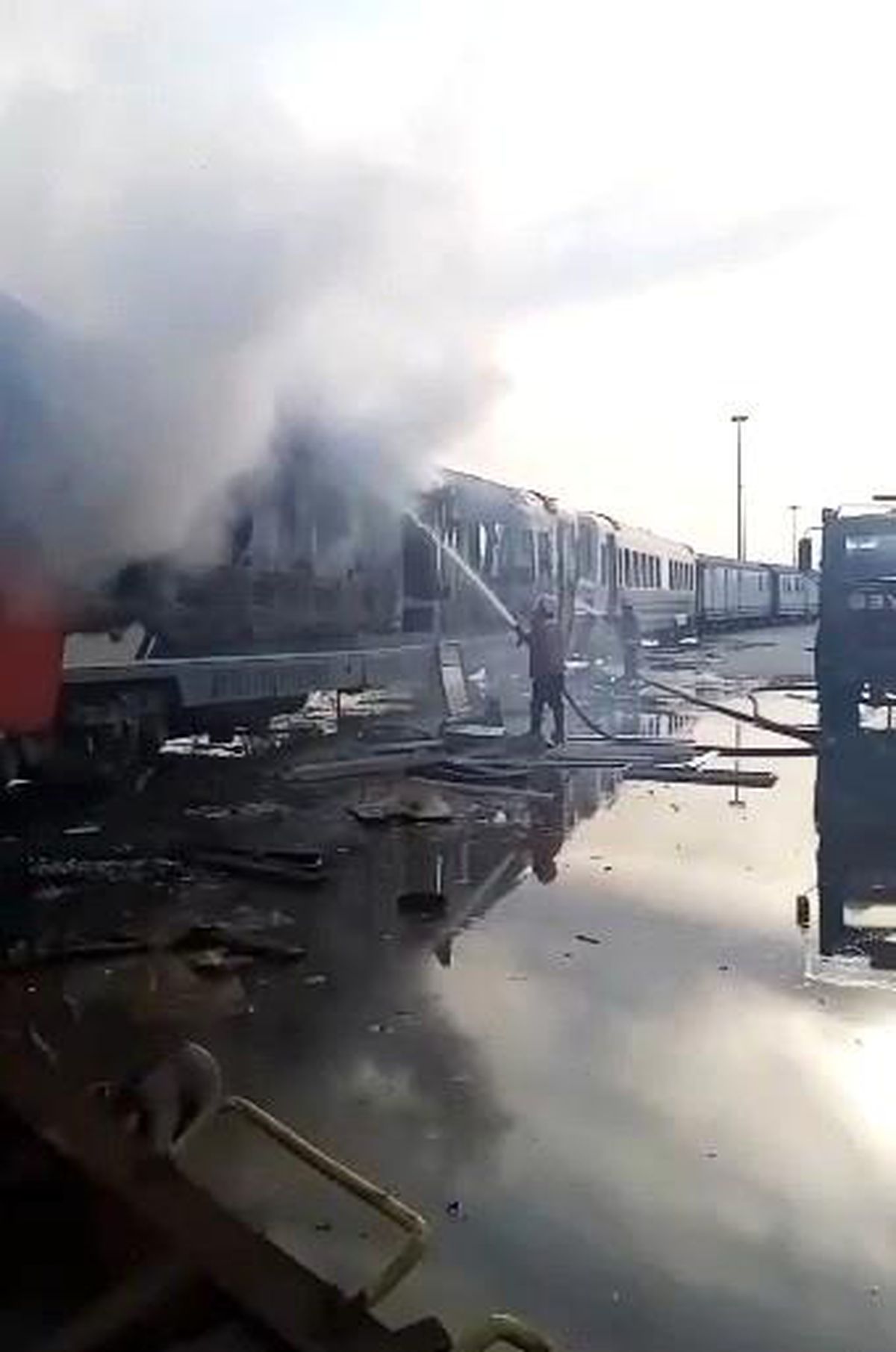 Tarsus\'ta tren vagonu yandı