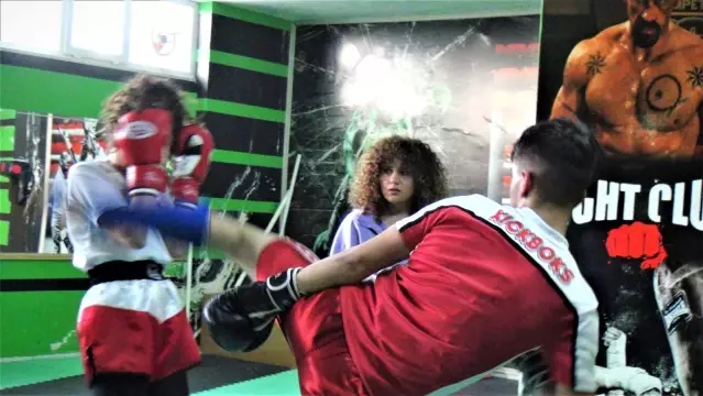 Van'da kick boks, kadın milli şampiyonuna emanet