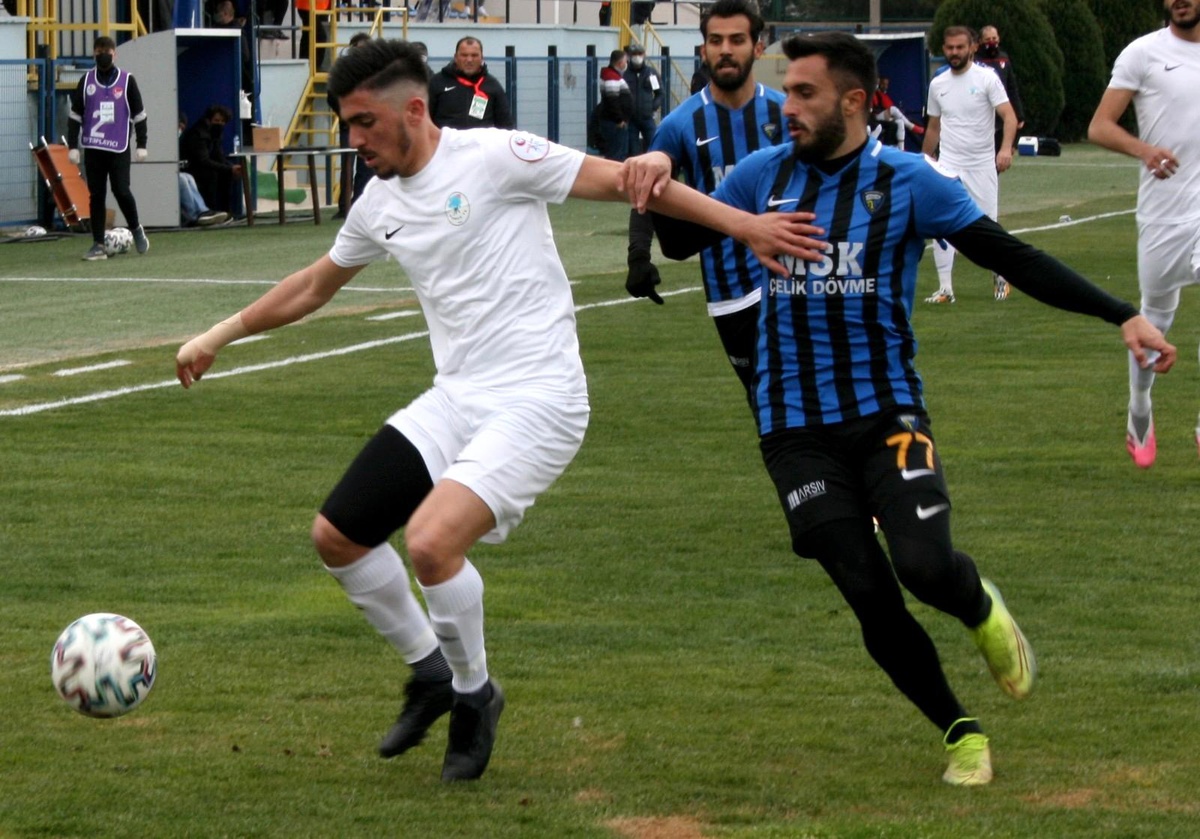 2. Lig: Karacabey Belediyespor Mamak FK: 4-0