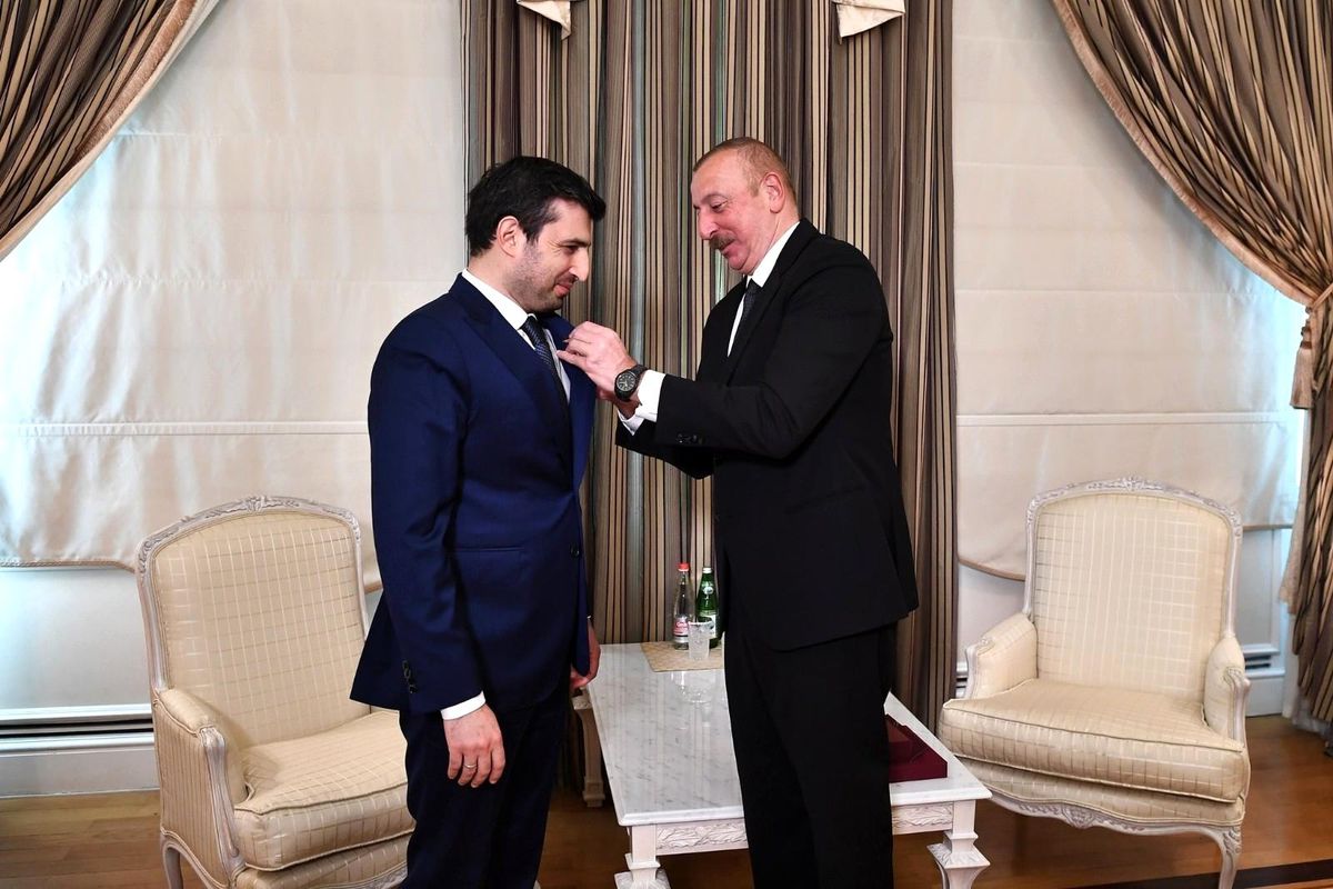 Son dakika haber: Azerbaycan\'dan Bayraktar kardeşlere Karabağ Nişanı