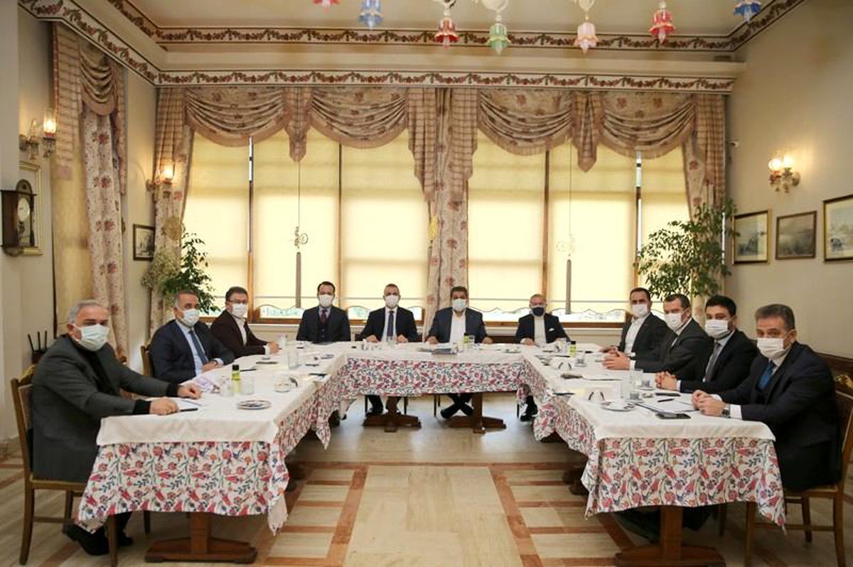 Belediye Başkanları Bayrampaşa\'da toplandı